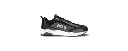 Sneakers e scarpe sportive